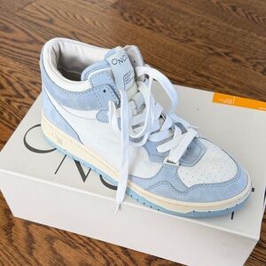 Oncept philly hi-top in blue vapor, brand new never worn, size 8.5